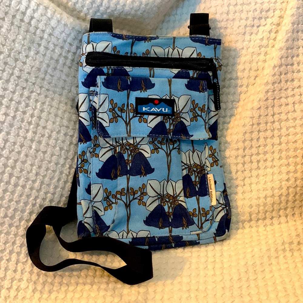 Limited edition Kavu cross body